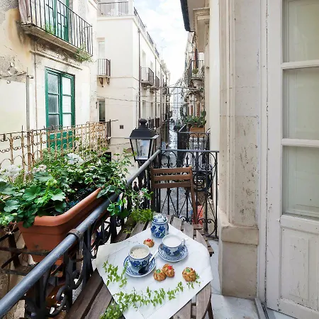 Apartment Lusso Al Duomo Di Ortigia Syracuse